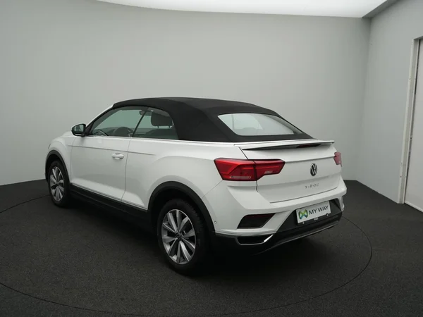 VOLKSWAGEN T-Roc Cabriolet (2021) — foto 25 van 28