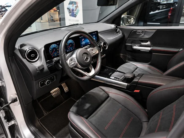 MERCEDES-BENZ B-Class (W247) (2019) — foto 2 van 22