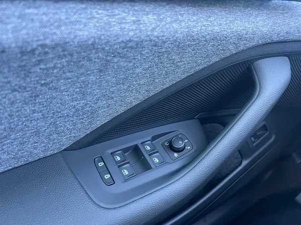 SKODA Superb Combi (2025) — foto 7 van 17