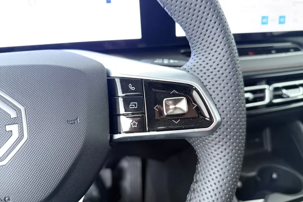 MG HS Hybrid+ (HEV) (2026) — foto 6 van 15