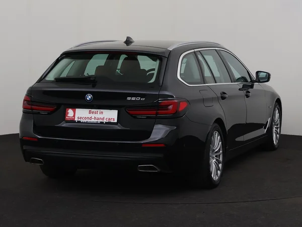 BMW 520 (2022) — foto 23 van 35