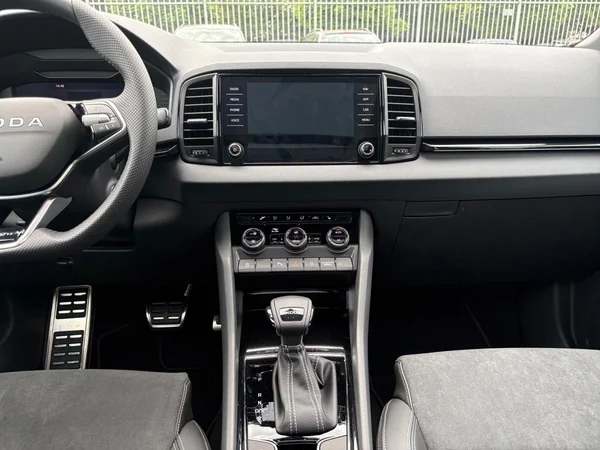 SKODA Karoq (2026) — foto 3 van 24
