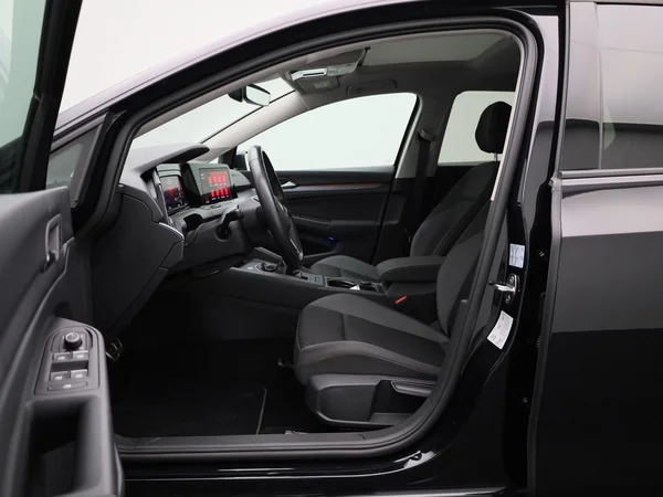 Volkswagen Golf (2022) — foto 45 van 45