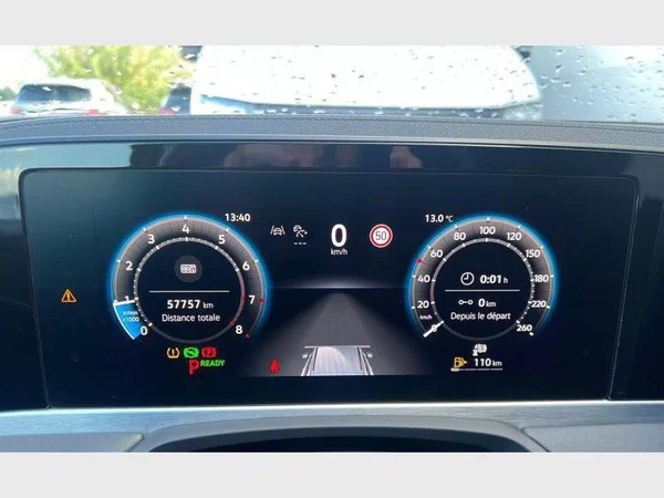 Volkswagen Passat SW (2024) — foto 14 van 36