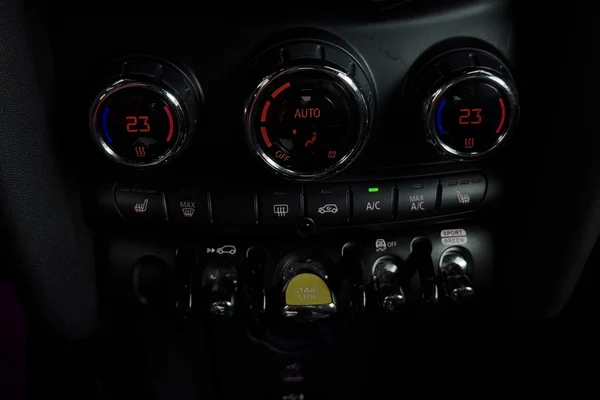 Mini E-Mini (F56) (2020) — foto 16 van 31