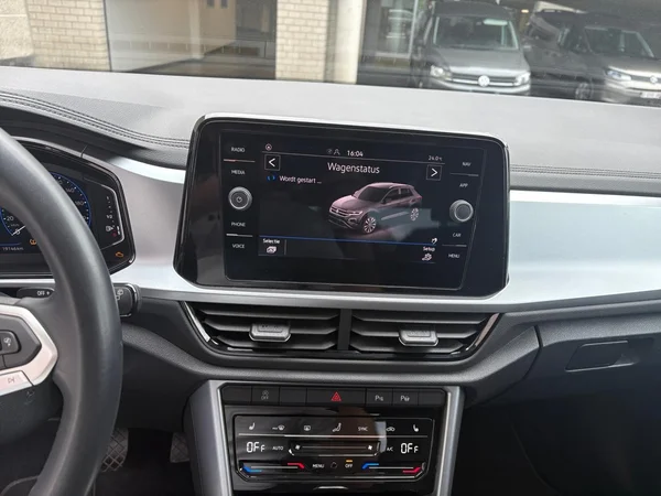 VOLKSWAGEN T-Roc (2025) — foto 3 van 24