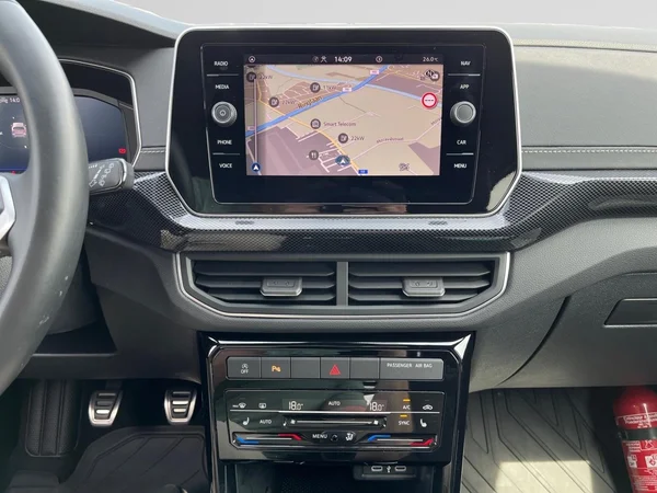 VOLKSWAGEN T-Cross (2024) — foto 18 van 22