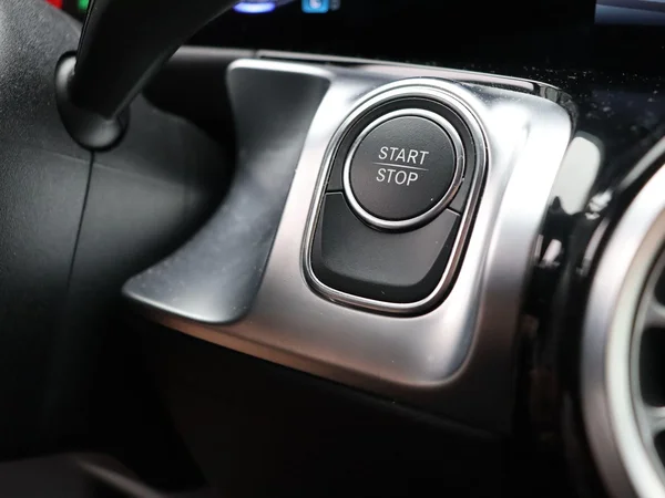 Mercedes-Benz EQB (2025) — foto 7 van 27