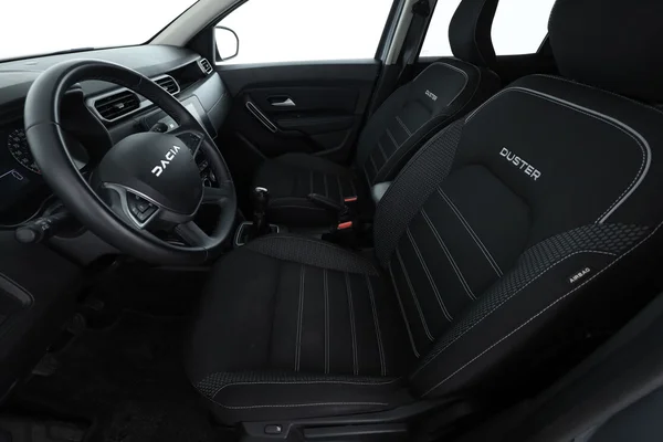 Dacia Duster (2023) — foto 2 van 18