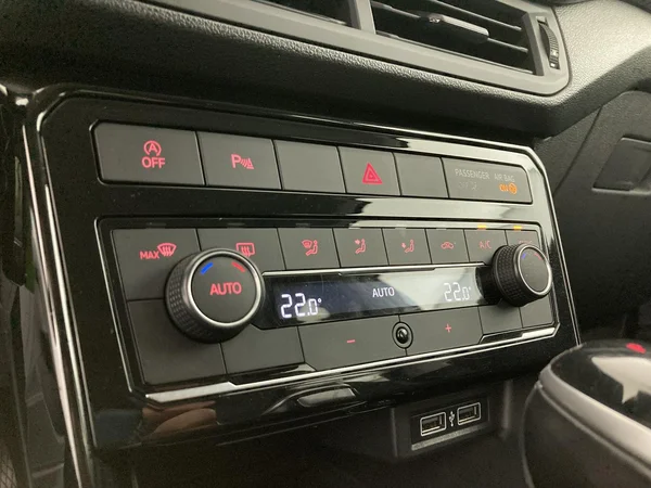 VOLKSWAGEN T-Cross (2020) — foto 13 van 35