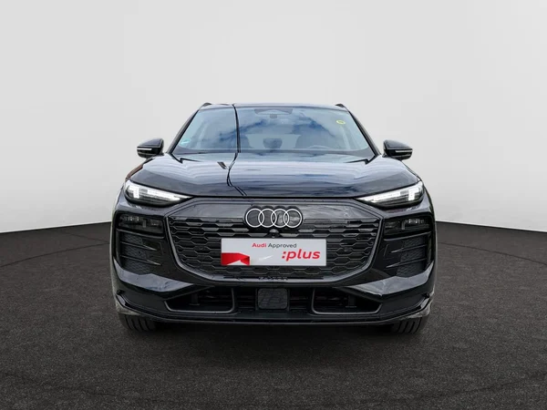 AUDI Q6 e-tron (2025) — foto 18 van 24