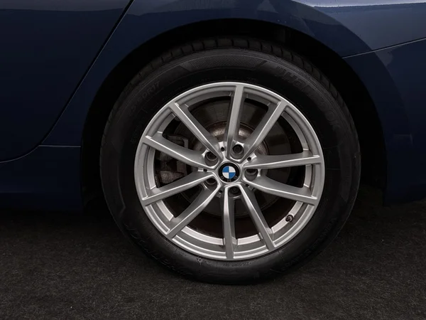 BMW 320 (2021) — foto 7 van 34