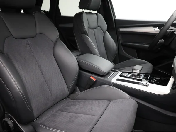 AUDI Q5 PHEV (2023) — foto 21 van 26