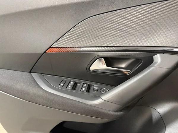 Peugeot 2008 (2023) — foto 10 van 29