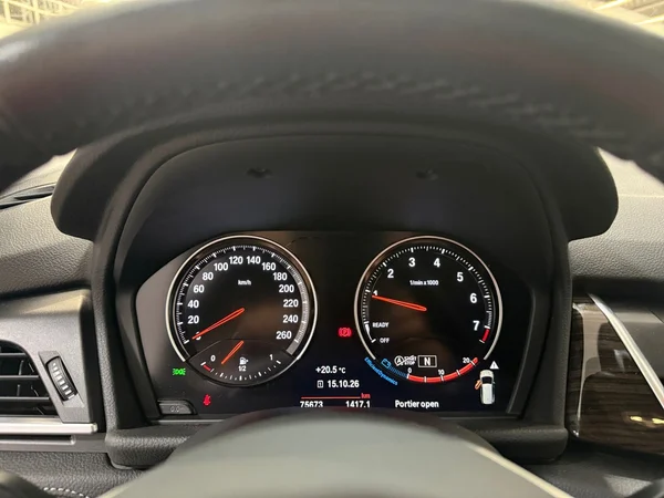 BMW 216-Gran-Tourer (2020) — foto 8 van 30