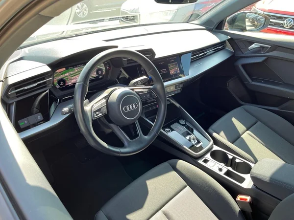 AUDI A3 Sportback (2024) — foto 20 van 21