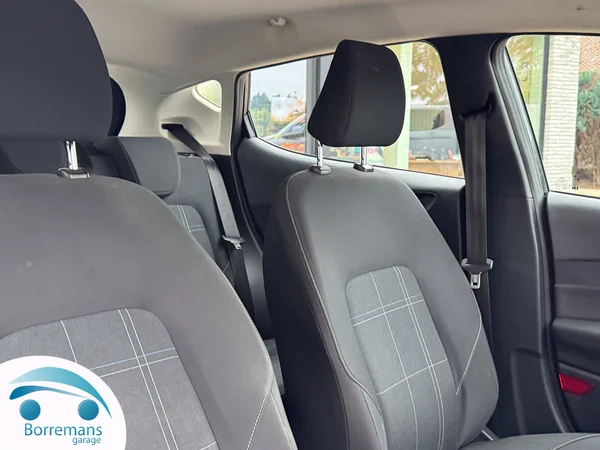 Ford Fiesta (2021) — foto 14 van 16