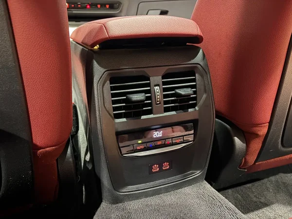 1115_3c999dff-9d66-47e5-aa6c-cd7bd87c53ae_2023-28.webp