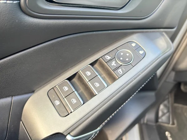 NISSAN Qashqai (2025) — foto 15 van 24