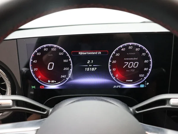 Mercedes-Benz CLA (2025) — foto 3 van 25