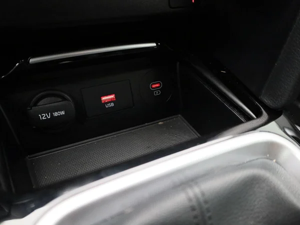 Kia Ceed Sportswagon (2023) — foto 17 van 41