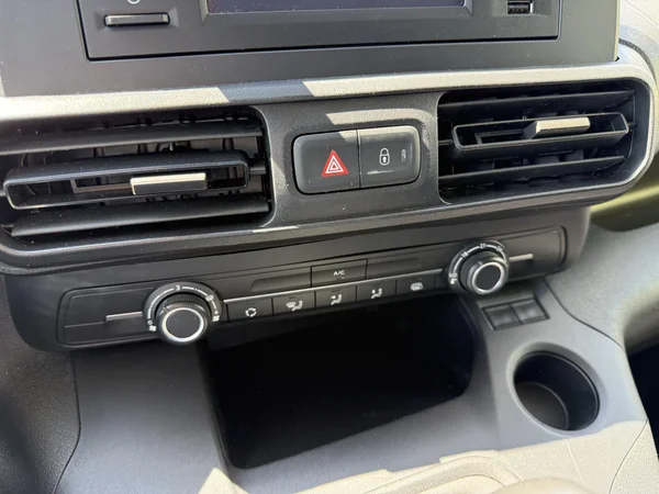 Peugeot Partner (2024) — foto 3 van 15