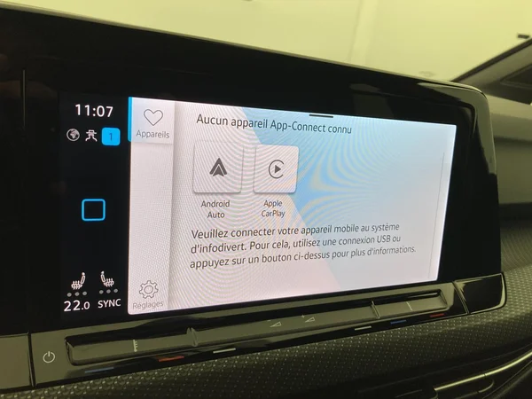 VOLKSWAGEN Golf VIII SW (2024) — foto 5 van 36
