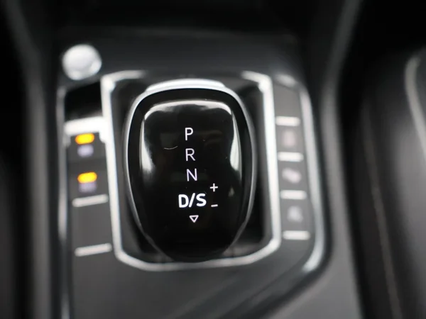 Volkswagen Tiguan Allspace (2024) — foto 11 van 35