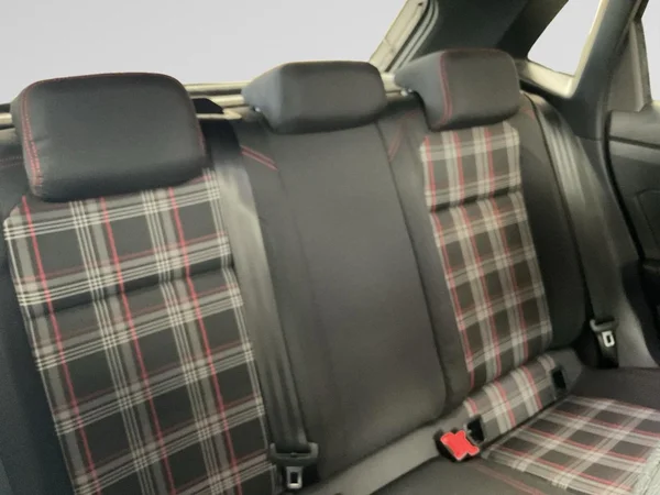 VOLKSWAGEN Polo GTI (2020) — foto 11 van 24
