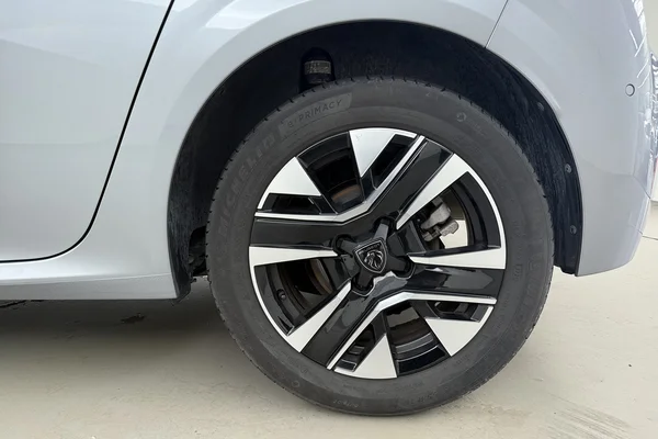 Peugeot 208 (2024) — foto 13 van 16