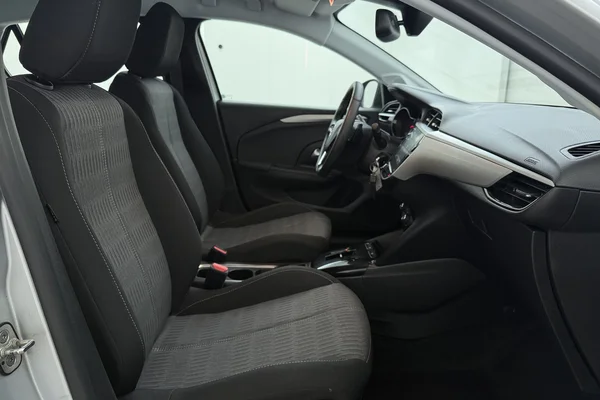 Opel Corsa (2023) — foto 14 van 16