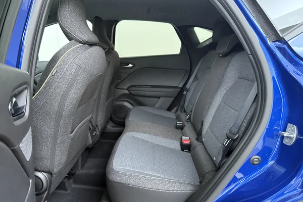 Renault Captur E-Tech (HEV) (2026) — foto 16 van 17