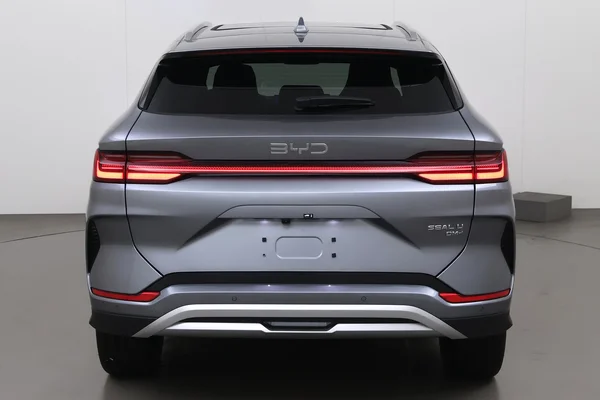 BYD Seal U PHEV (2026) — foto 11 van 16