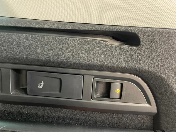 SKODA Kodiaq (2022) — foto 13 van 24