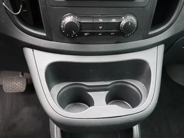 Mercedes-Benz Vito (2022) — foto 10 van 27