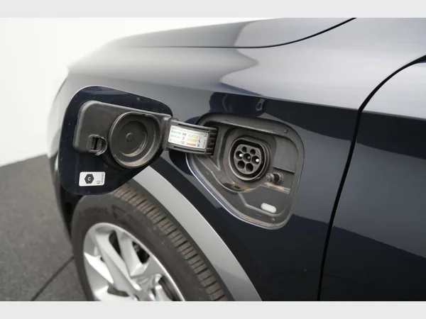 CUPRA Formentor e-Hybrid (PHEV) (2022) — foto 3 van 32