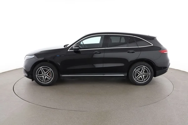 Mercedes-Benz Eqc (2021) — foto 9 van 16