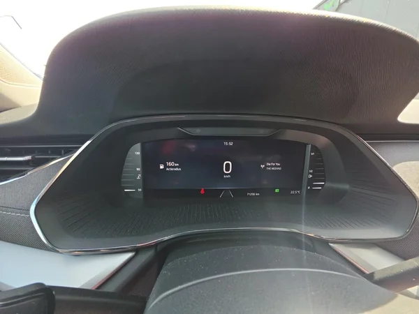 SKODA Octavia Combi (2021) — foto 6 van 24