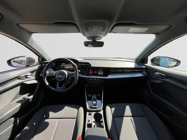AUDI A3 Sportback (2024) — foto 15 van 21