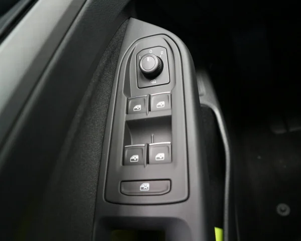 Volkswagen Golf (2021) — foto 10 van 30