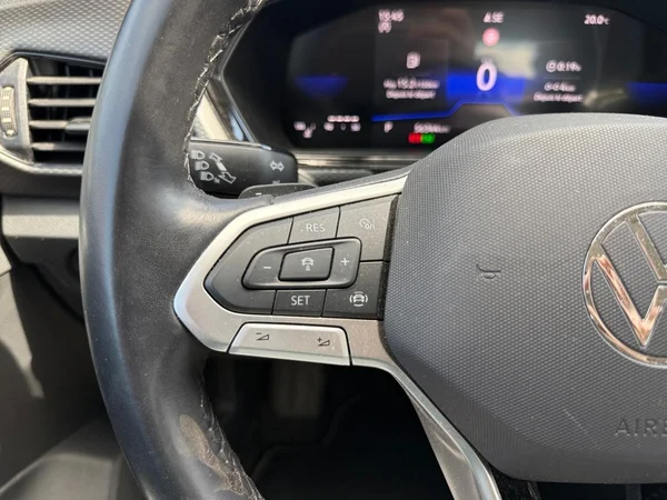 VOLKSWAGEN T-Cross (2022) — foto 8 van 18