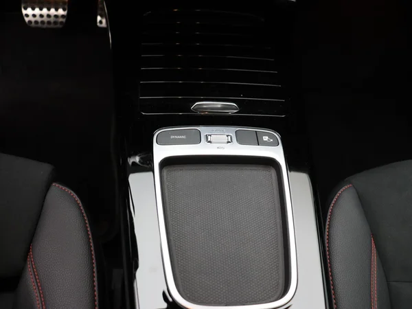 Mercedes-Benz A-Klasse (2023) — foto 5 van 24