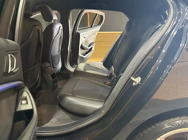 Bmw 118 (2021) — foto 13 van 25