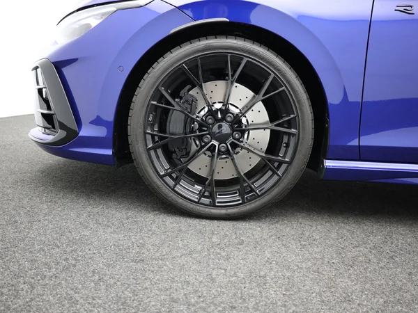 VOLKSWAGEN Golf VIII R (2026) — foto 20 van 27