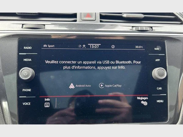Volkswagen Tiguan Allspace (2023) — foto 16 van 40