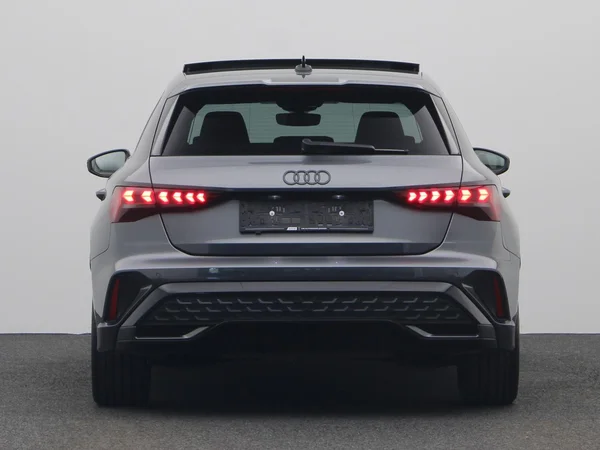 AUDI A3 Sportback (2025) — foto 19 van 22