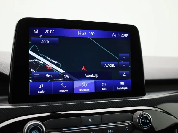 Ford Kuga (2022) — foto 18 van 49