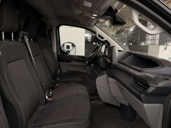 Ford Transit Custom (2025) — foto 2 van 21