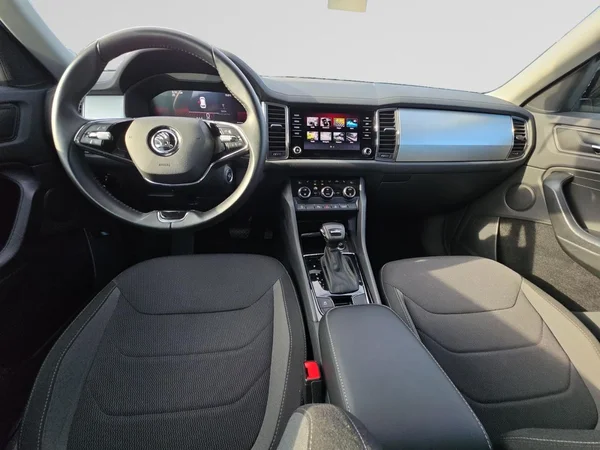SKODA Kodiaq (2023) — foto 2 van 24