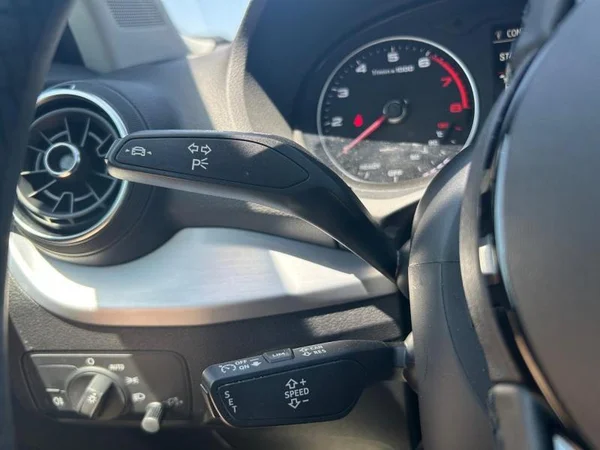 AUDI Q2 (2023) — foto 18 van 31